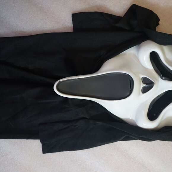 2022 Easter Unlimited Scream Ghost Face Mask 9206S - Picture 2 of 4